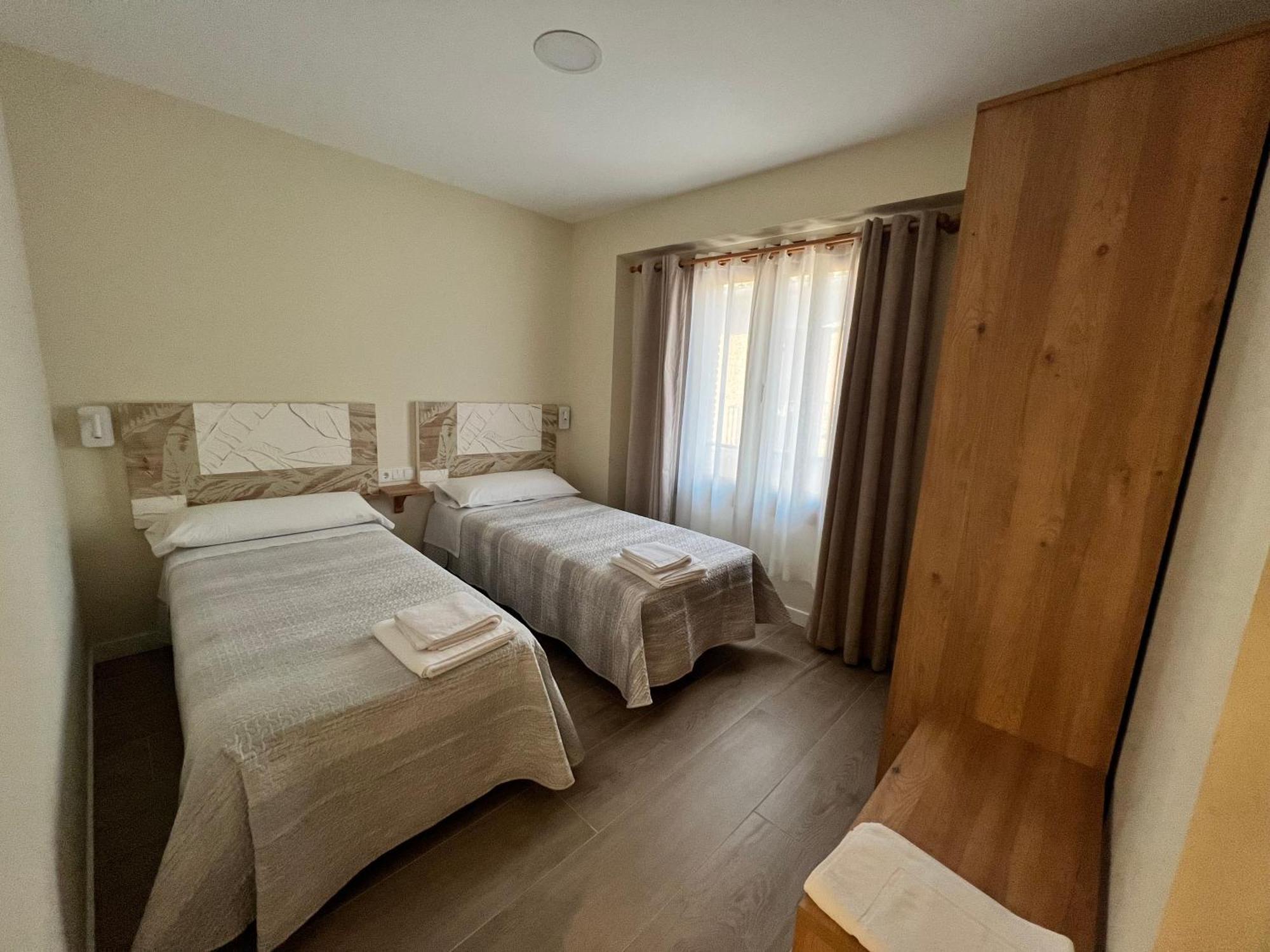 Pension Casa Carmen Естеля Екстериор снимка